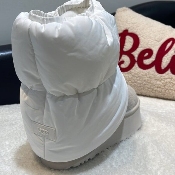 UGG Women's Classic Mini Dipper Puffer - Picture 12 of 13